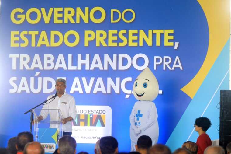 Governo do Estado entrega 72 novos veículos para a saúde.