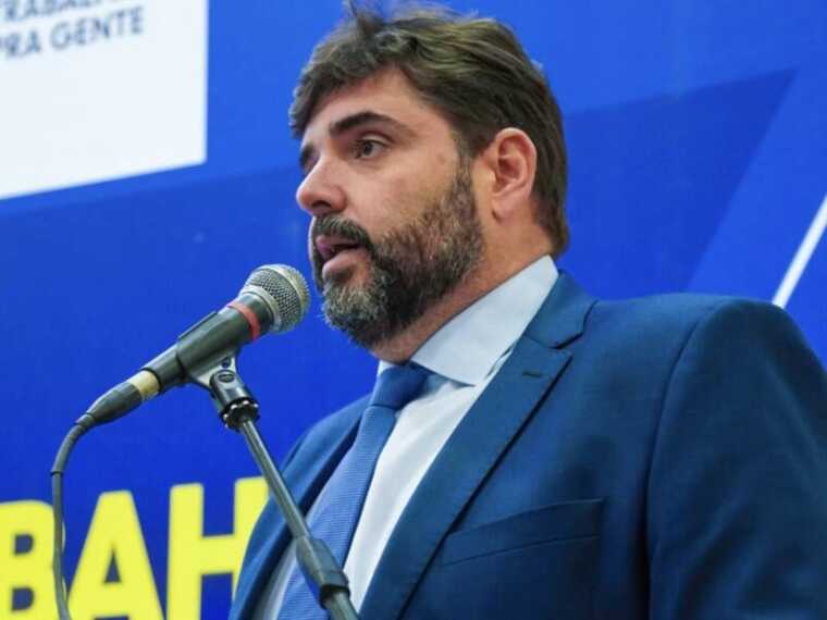 Adolpho Loyola rebate críticas da oposição sobre obras do Governo: “estão acostumados com mármores e palácios”